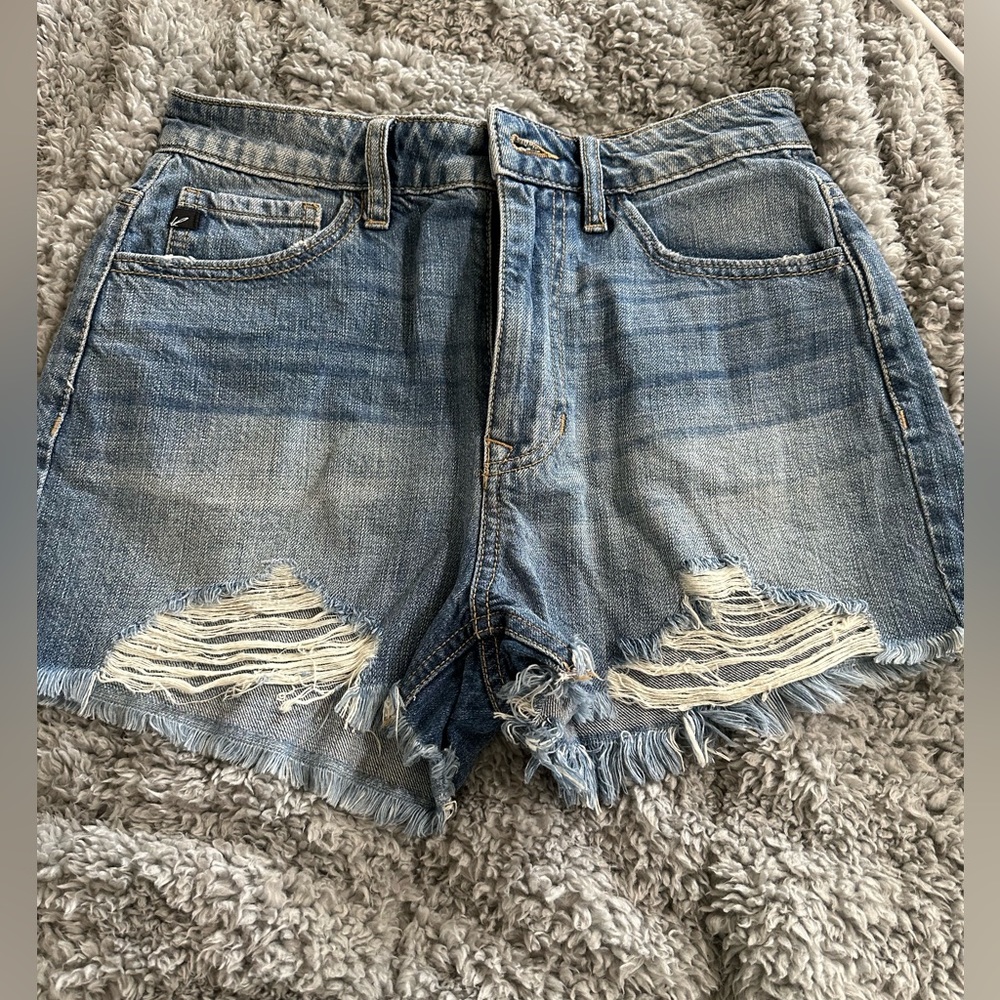 Never been worn size 3/25 Kancan shorts